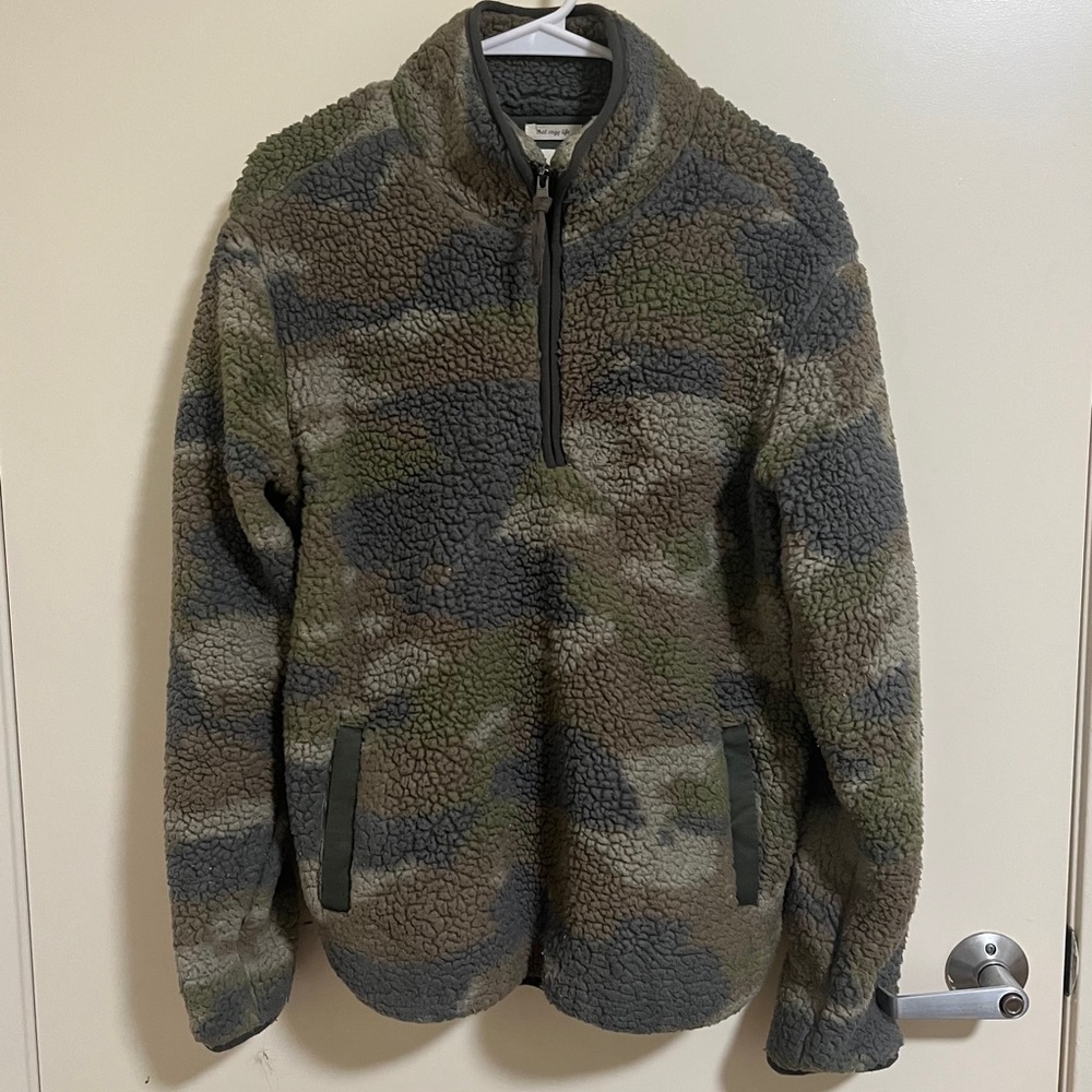 Thread & Supply Women's Pullover Sherpa Green Camouflage Sweater (Size Medium)